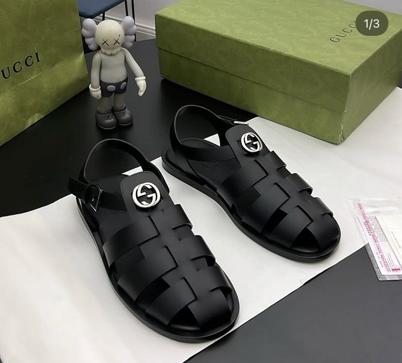 Gucci Interlocking G Leather Sandals Black Rubber Sole