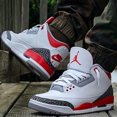 Nike Air Jordan 3 Retro Fire Red Sneakers White Red Cement