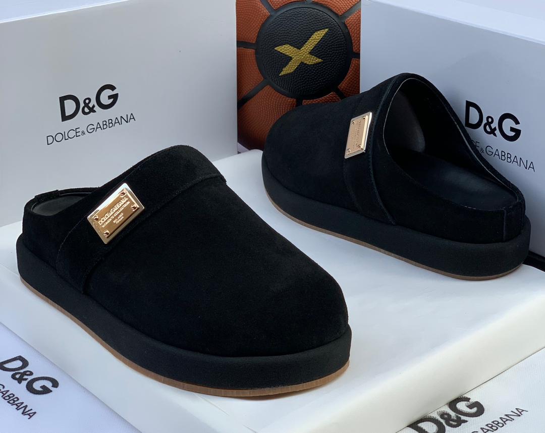Dolce & Gabbana Logo-Plate Suede Mules.